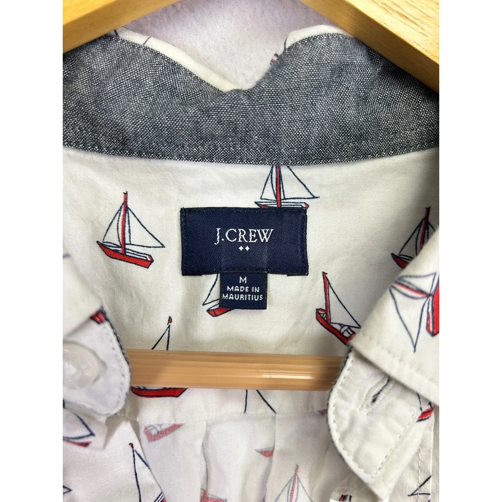 J Crew Short Sleeve Button Down Shirt Sailboat Print White Red Men's Size Medium